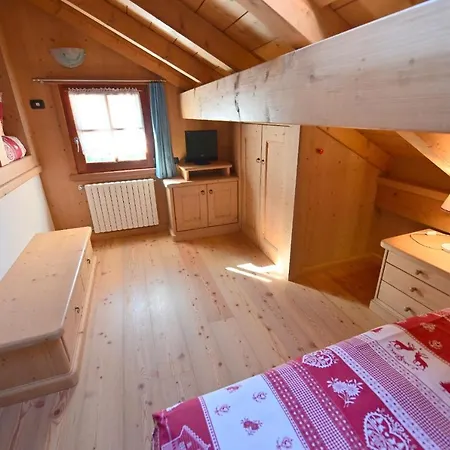 Casa Caste Nyaraló Bormio